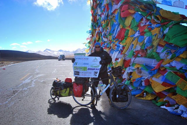 cycling to everest